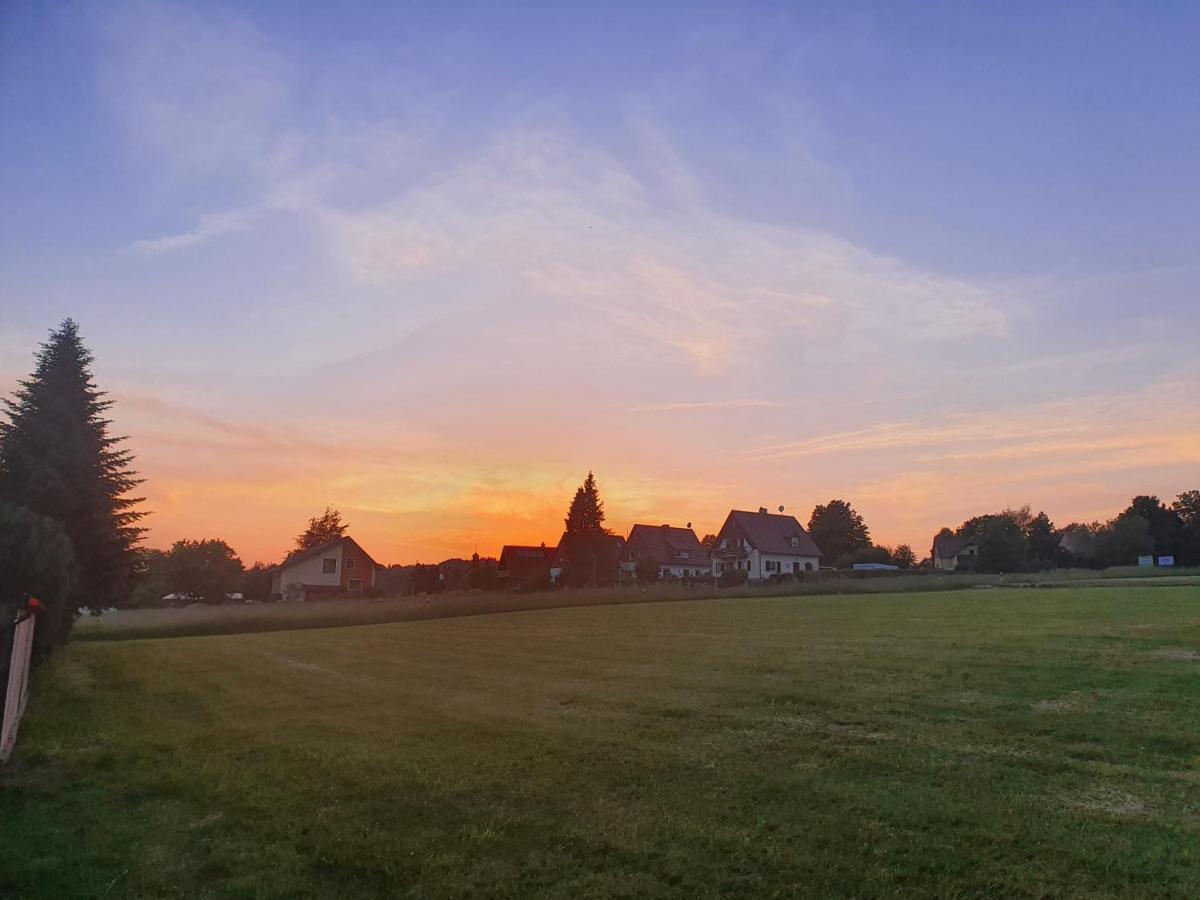 Lindner Ferienwohnungen Und Doppelzimmer Fichtelberg Esterno foto