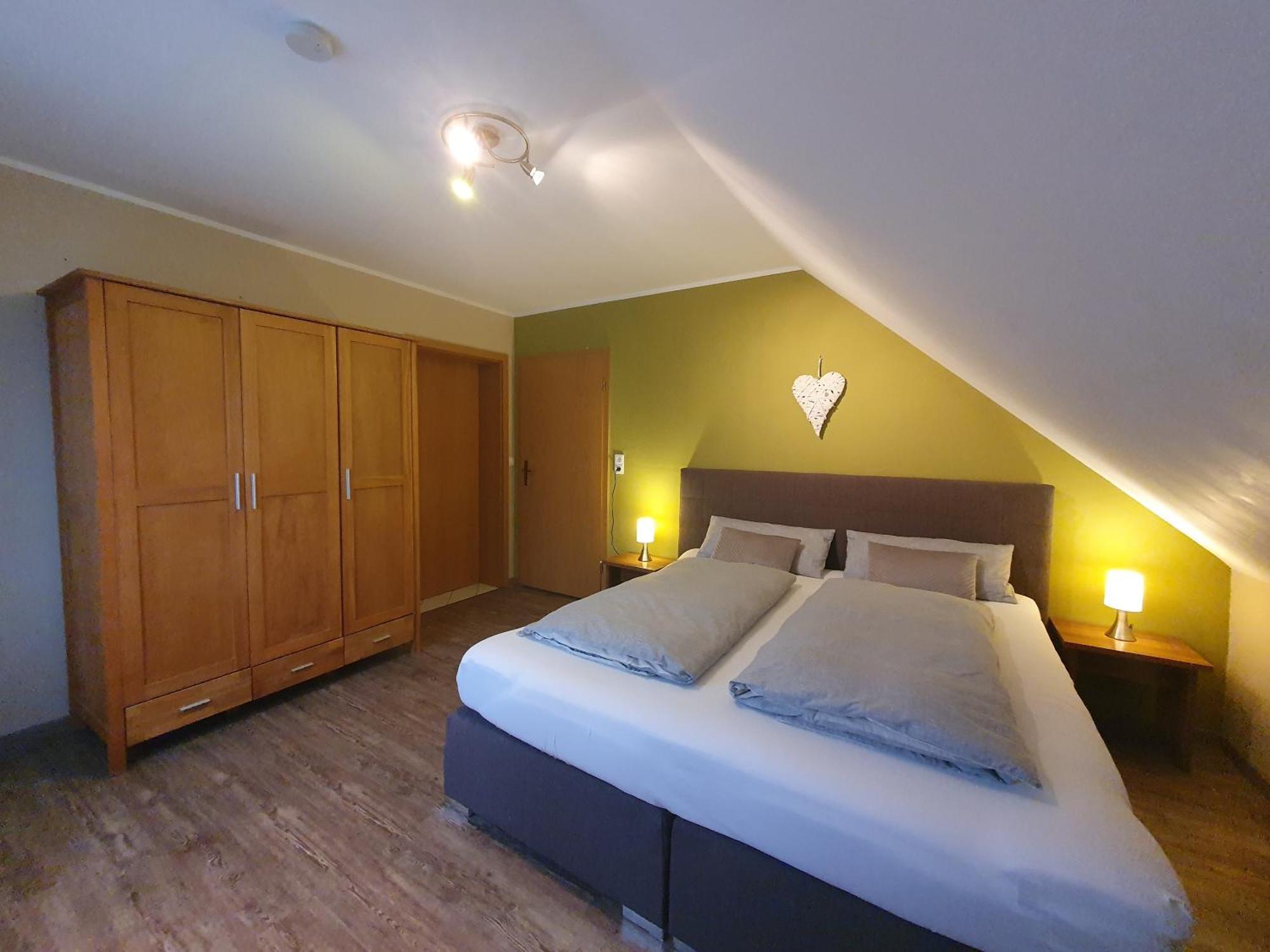 Lindner Ferienwohnungen Und Doppelzimmer Fichtelberg Esterno foto
